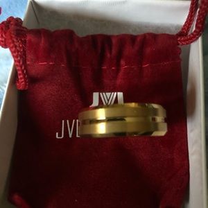 New JVL Tungsten gold men’s wedding band